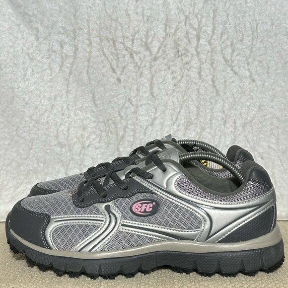 Shoes For Crews Womens Grey Silver Grip Soles Work Sneakers Shoes SZ US 8.5 NWT - Picture 2 of 11